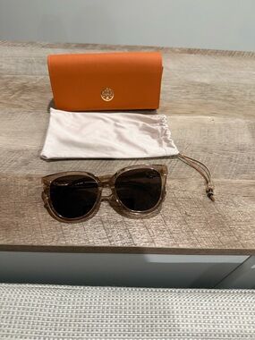 Tory Burch Orange Sunglasses Case with Beige Pouch and Brown Sunglasses